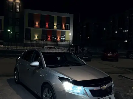 Chevrolet Cruze 2012 года за 4 100 000 тг. в Атырау – фото 6