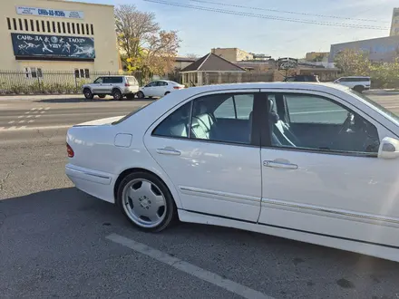 Mercedes-Benz E 320 2000 года за 4 800 000 тг. в Актау – фото 14