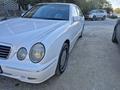 Mercedes-Benz E 320 2000 года за 4 800 000 тг. в Актау – фото 4