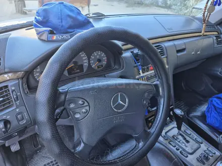 Mercedes-Benz E 320 2000 года за 4 800 000 тг. в Актау – фото 8