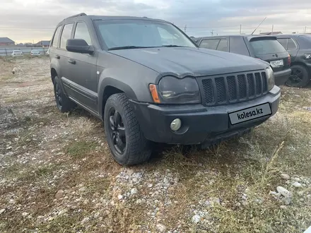 Jeep Grand Cherokee 2006 года за 4 000 000 тг. в Шымкент – фото 3