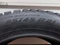 Шины Pirelli 285/45/r21 Ice Zero 2 за 150 000 тг. в Алматы – фото 2