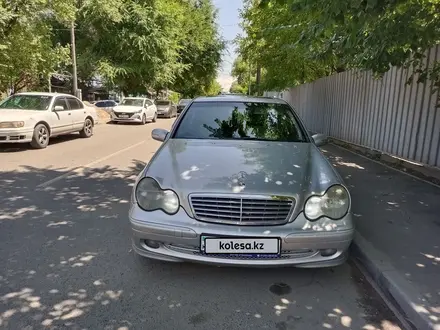 Mercedes-Benz C 240 2000 года за 4 200 000 тг. в Алматы – фото 8