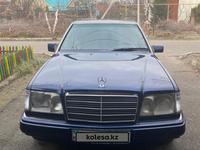 Mercedes-Benz E 220 1994 года за 3 300 000 тг. в Алматы