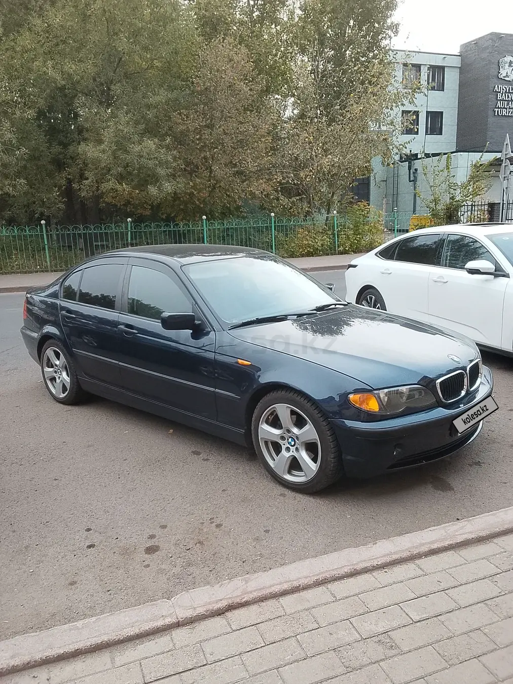 BMW 3 Series, 2003