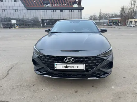 Hyundai Lafesta 2023 года за 10 200 000 тг. в Алматы – фото 2