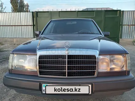 Mercedes-Benz E 230 1992 года за 1 700 000 тг. в Кызылорда – фото 2