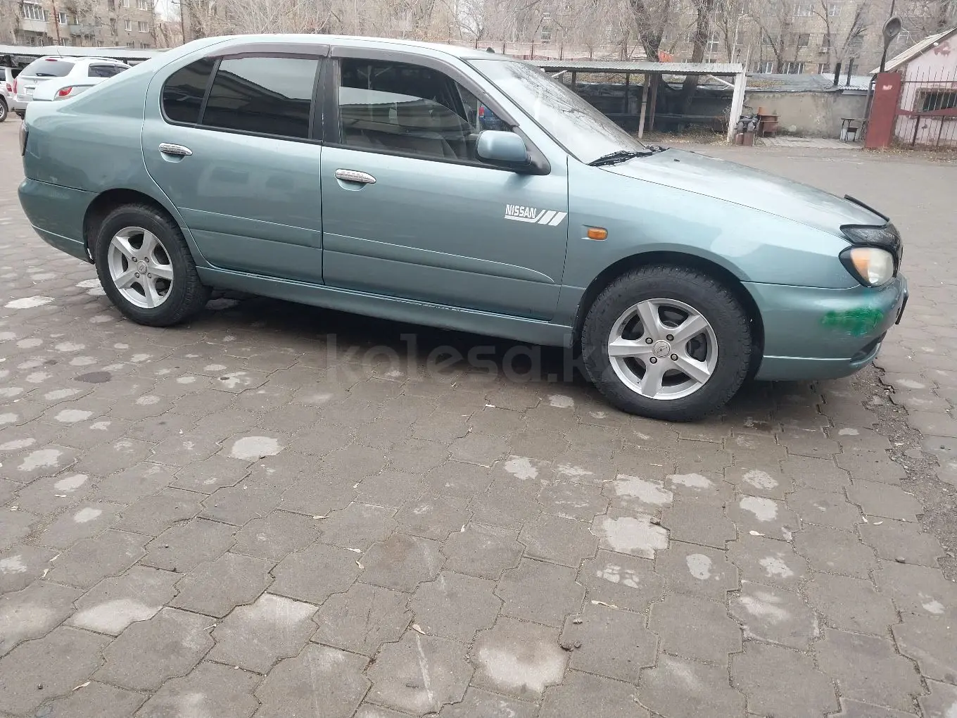 Nissan Primera, 2001