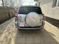 Toyota RAV4 2010 года за 8 700 000 тг. в Актау – фото 2