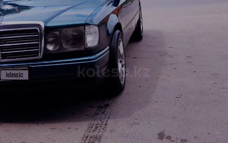 Mercedes-Benz E 230 1989 годаfor1 000 000 тг. в Алматы