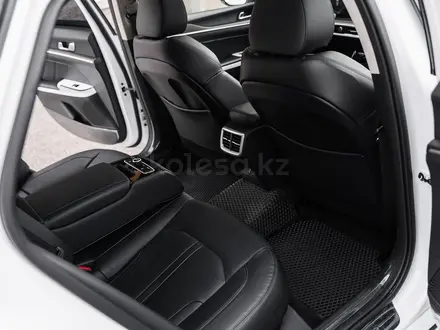 Kia K5 2024 года за 13 000 000 тг. в Алматы – фото 28