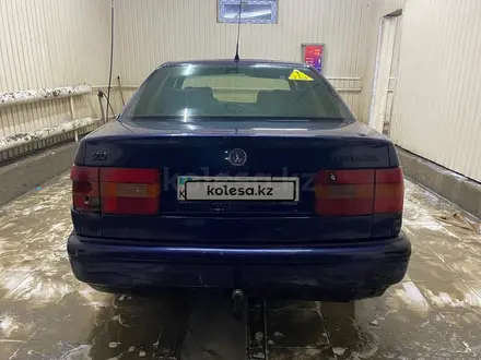 Volkswagen Passat 1994 года за 1 300 000 тг. в Казалинск – фото 3