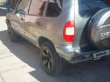Chevrolet Niva 2007 года за 1 800 000 тг. в Атырау – фото 2