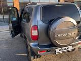 Chevrolet Niva 2007 года за 1 800 000 тг. в Атырау – фото 4