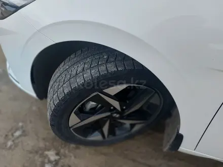 Hyundai Elantra 2023 года за 11 300 000 тг. в Алматы – фото 18