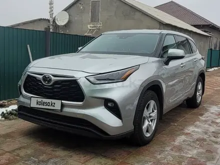 Toyota Highlander 2021 года за 19 500 000 тг. в Атырау – фото 2