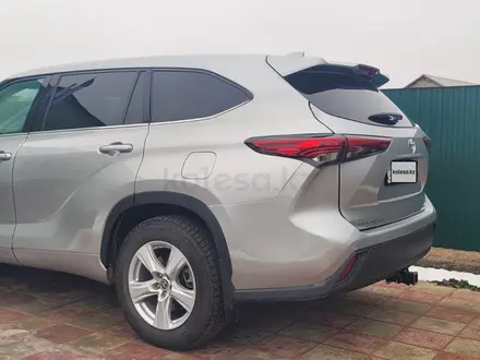 Toyota Highlander 2021 года за 19 500 000 тг. в Атырау – фото 3