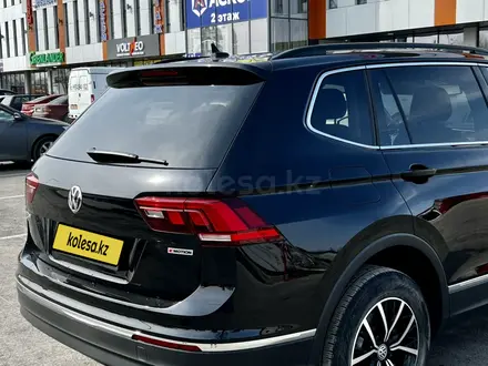 Volkswagen Tiguan 2021 года за 13 500 000 тг. в Алматы – фото 5