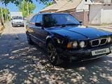 BMW 520 1995 года за 1 450 000 тг. в Шымкент – фото 2