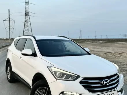 Hyundai Santa Fe 2016 года за 10 500 000 тг. в Атырау – фото 3