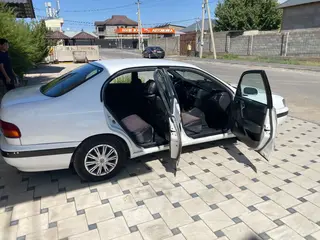 Toyota Carina E