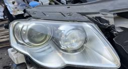 Фары ксенон адаптивный Passat B6 за 100 000 тг. в Алматы