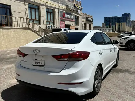 Hyundai Elantra 2016 года за 4 800 000 тг. в Актау – фото 3