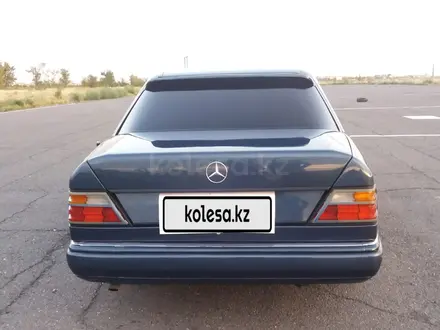 Mercedes-Benz E 200 1990 года за 1 700 000 тг. в Аксу – фото 6