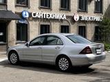 Mercedes-Benz C 240 2001 года за 3 500 000 тг. в Риддер – фото 3