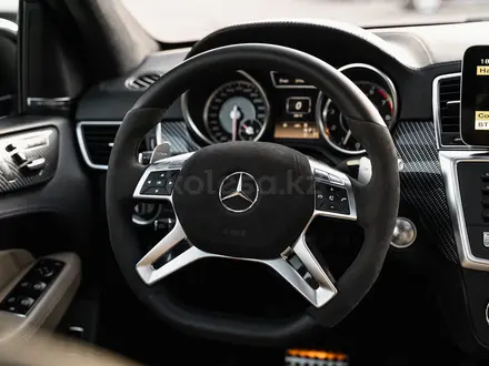 Mercedes-Benz ML 63 AMG 2012 года за 26 900 000 тг. в Алматы – фото 36