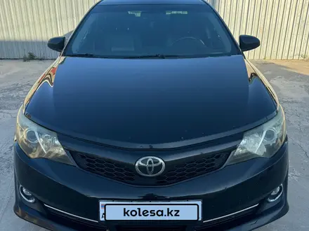 Toyota Camry 2014 года за 5 800 000 тг. в Атырау