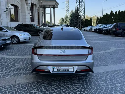 Hyundai Sonata 2021 года за 11 300 000 тг. в Алматы – фото 3