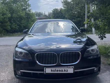 BMW 750 2010 года за 9 500 000 тг. в Астана – фото 12