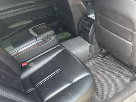 BMW 750 2010 года за 9 500 000 тг. в Астана – фото 4