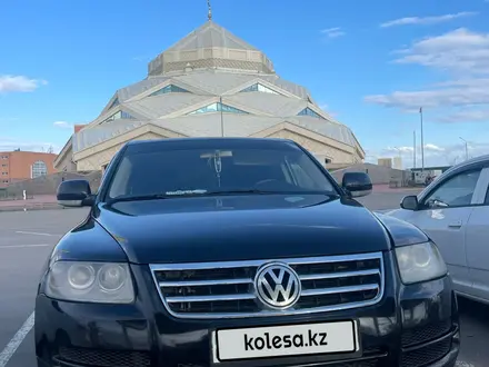 Volkswagen Touareg 2004 года за 5 000 000 тг. в Астана – фото 11