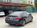 Toyota Camry 2017 года за 5 800 000 тг. в Актобе – фото 4