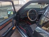 Mercedes-Benz E 260 1991 года за 1 500 000 тг. в Темиртау – фото 4