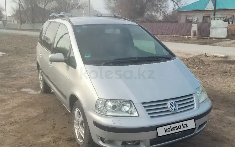 Volkswagen Sharan 2001 годаүшін2 600 000 тг. в Кызылорда