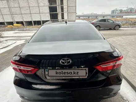 Toyota Camry 2021 года за 14 800 000 тг. в Астана – фото 4