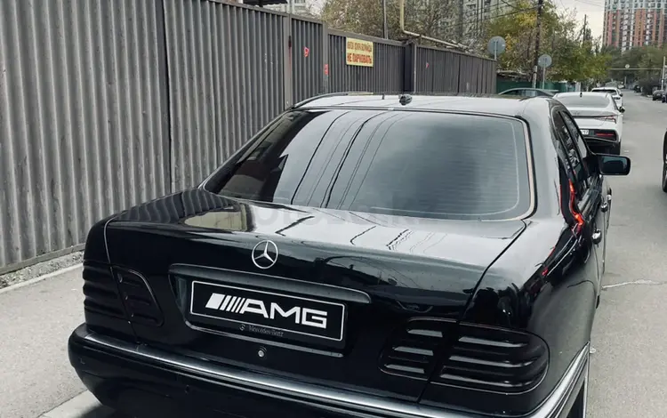 Mercedes-Benz E 320 1998 года за 4 000 000 тг. в Алматы