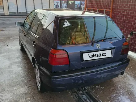 Volkswagen Golf 1993 года за 900 000 тг. в Сарыагаш – фото 4