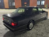 Mercedes-Benz E 320 1991 года за 1 450 000 тг. в Астана – фото 4