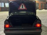 Mercedes-Benz E 320 1991 года за 1 450 000 тг. в Астана – фото 5