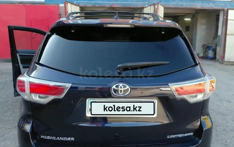 Toyota Highlander 2014 годаүшін14 300 000 тг. в Астана