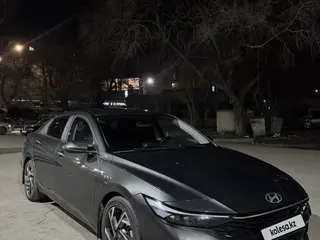 Hyundai Elantra, 2023