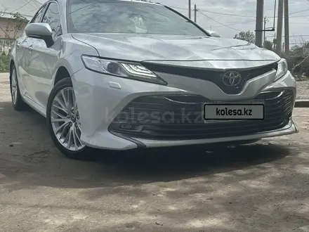Toyota Camry 2018 года за 14 900 000 тг. в Жетысай – фото 13
