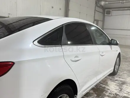 Hyundai Sonata 2014 года за 3 500 000 тг. в Астана – фото 3