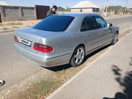 Mercedes-Benz E 320 1999 года за 3 250 000 тг. в Туркестан – фото 5