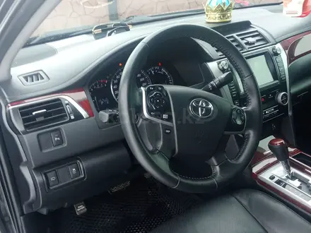 Toyota Camry 2013 года за 11 000 000 тг. в Астана – фото 17