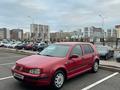 Volkswagen Golf 2001 года за 2 950 000 тг. в Астана